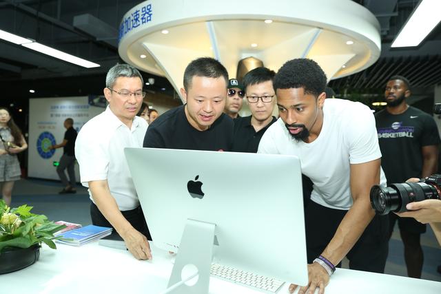 NBA篮网球星丁威迪3400万买下的比特币如今市值多少<strong></p>
<p>比特币实时价格</strong>？