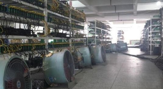 比特币机器是怎么运转的<strong></p>
<p>比特币官方</strong>？