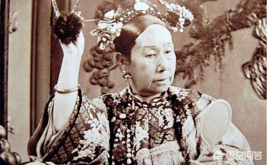 慈禧逃跑都带着的“核桃”<strong></p>
<p>币鸟</strong>，为什么挖地三尺也得找回来？
