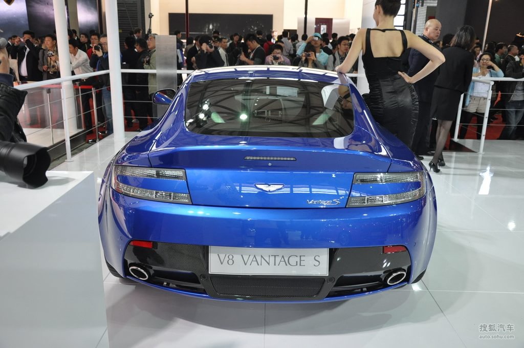 V8(v8是什么意思)