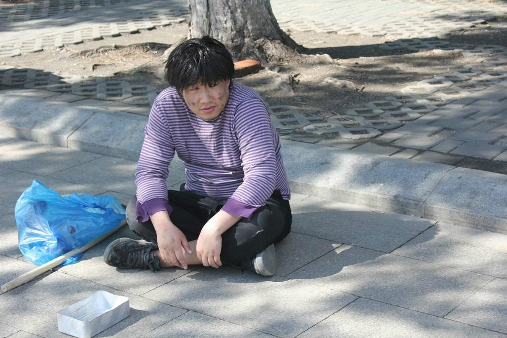 给乞丐理财(给乞丐钱的人)