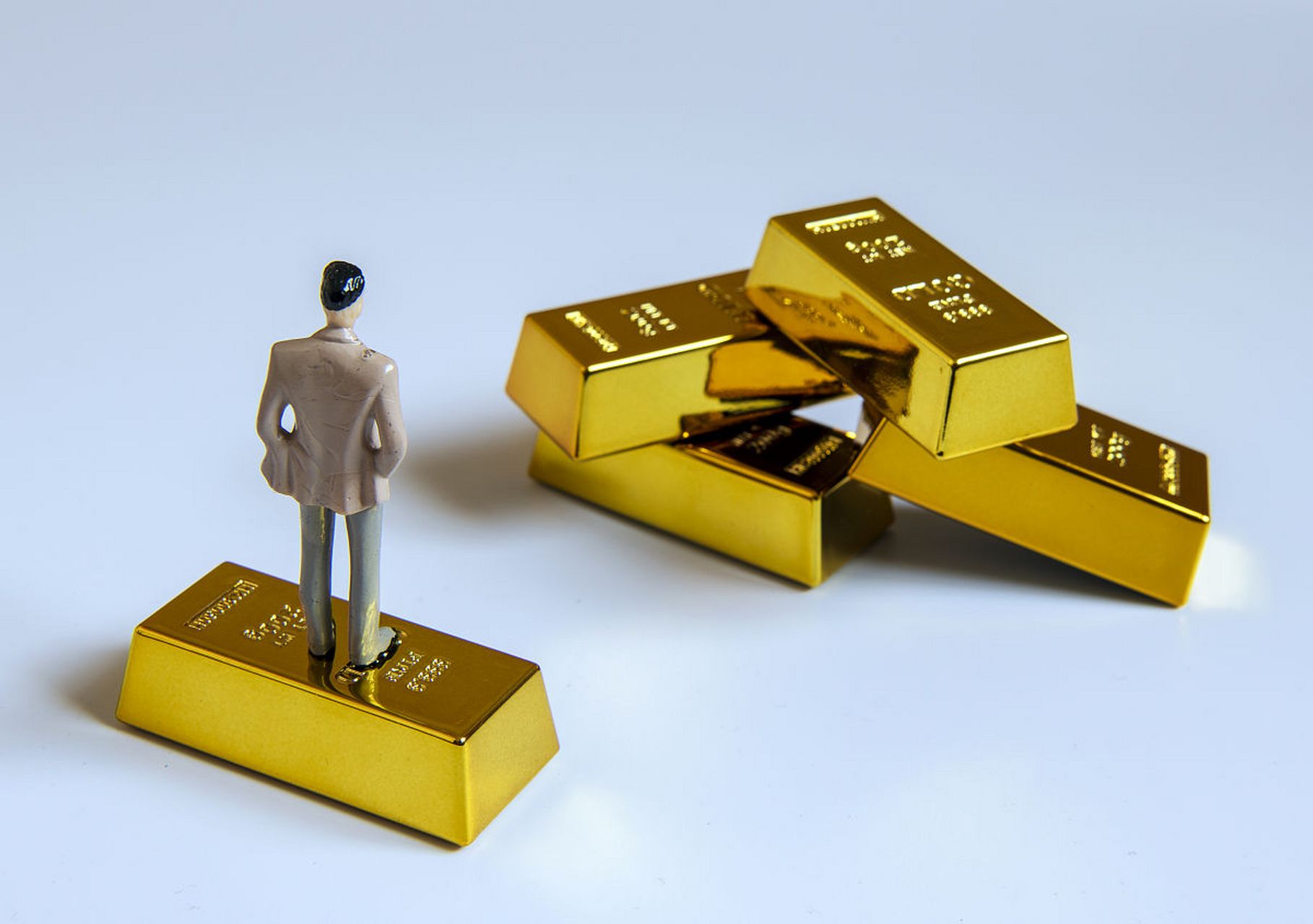 黄金期货(黄金期货东方财富)